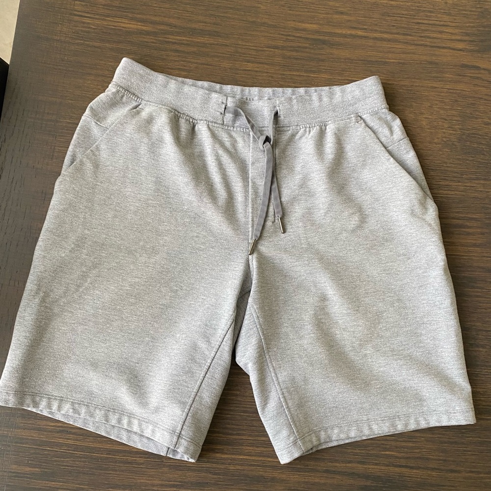 Lululemon City Sweat Short - 10” light grey - Size L